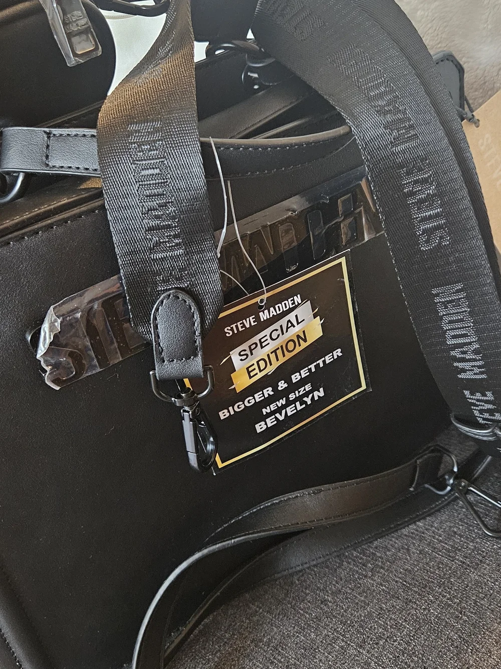 Steve Madden Black Beverlyn Special Edition Crossbody